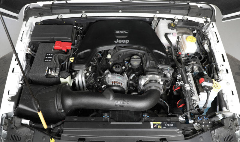 K&N 2018 - 2024 Jeep Wrangler & Gladiator V6 - 3.6L F/I Aircharger: Boost Your Performance Now!
